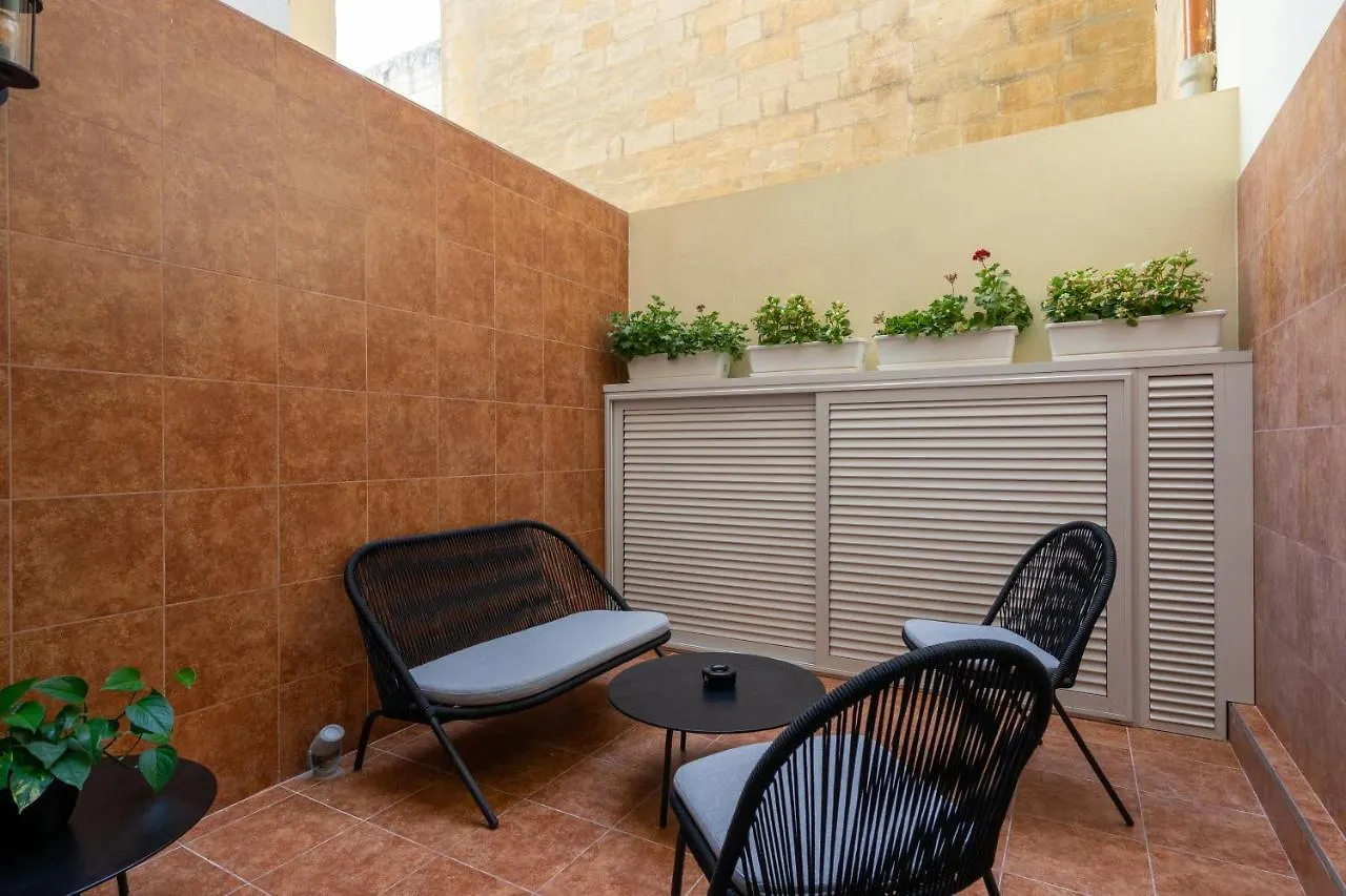 Hotel Lady Todd Sliema Malta